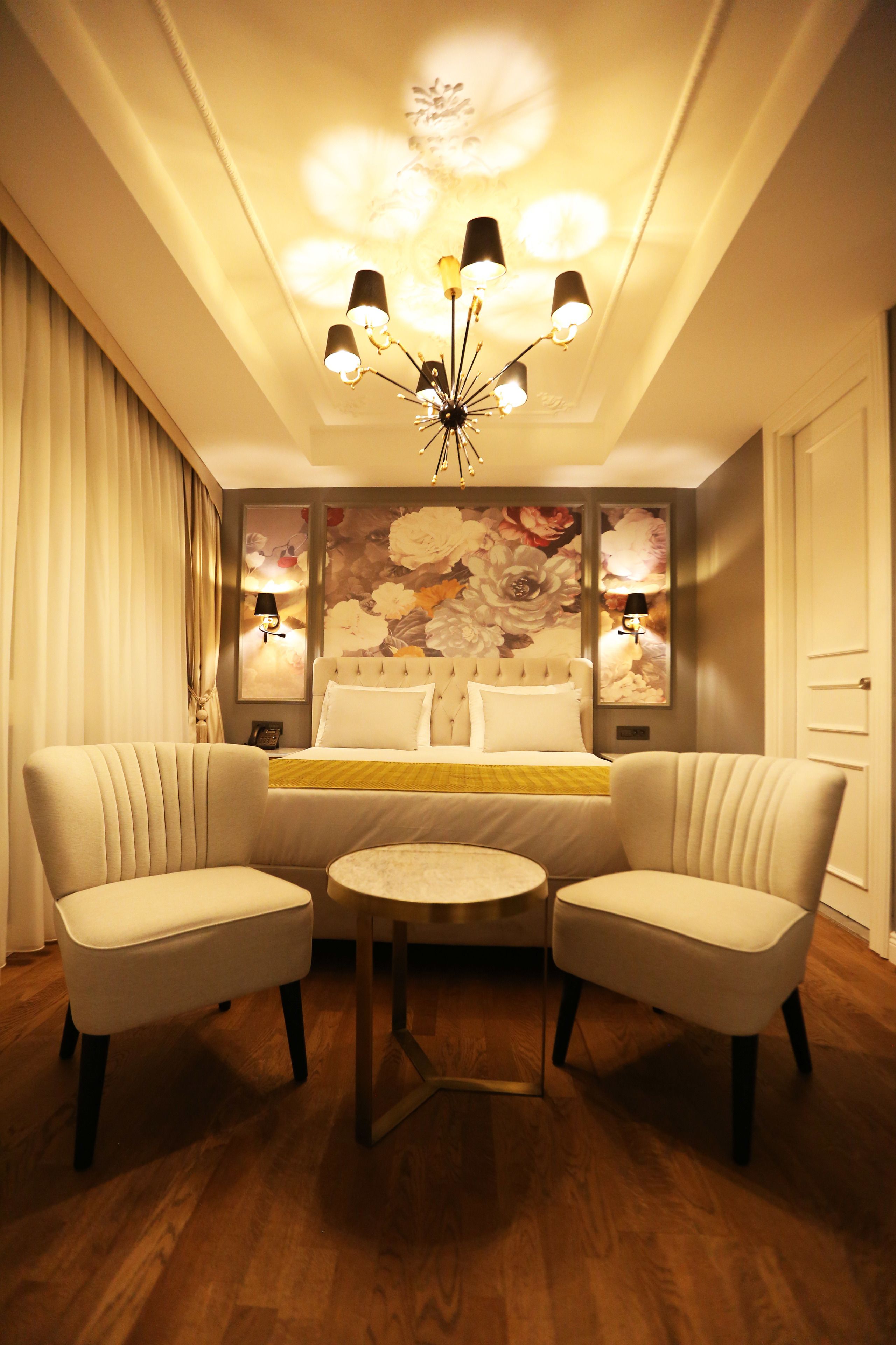 double room | premium bedding, minibar, in-room safe, desk