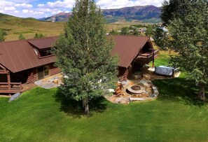Exterior - Lee`s Summit (Crested Butte)