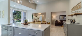 Washington House – Historic Charm Meets Modern Comfort