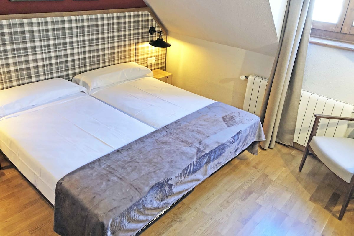 Hochwertige Bettwaren, Select-Comfort-Betten, Verdunkelungsvorhänge