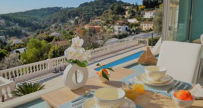 Villa La Terre Des Lauriers B&B