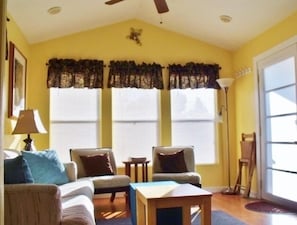 House | Living room | TV