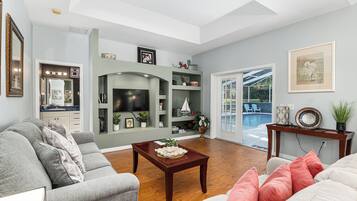 House | Living area | Flat-screen TV