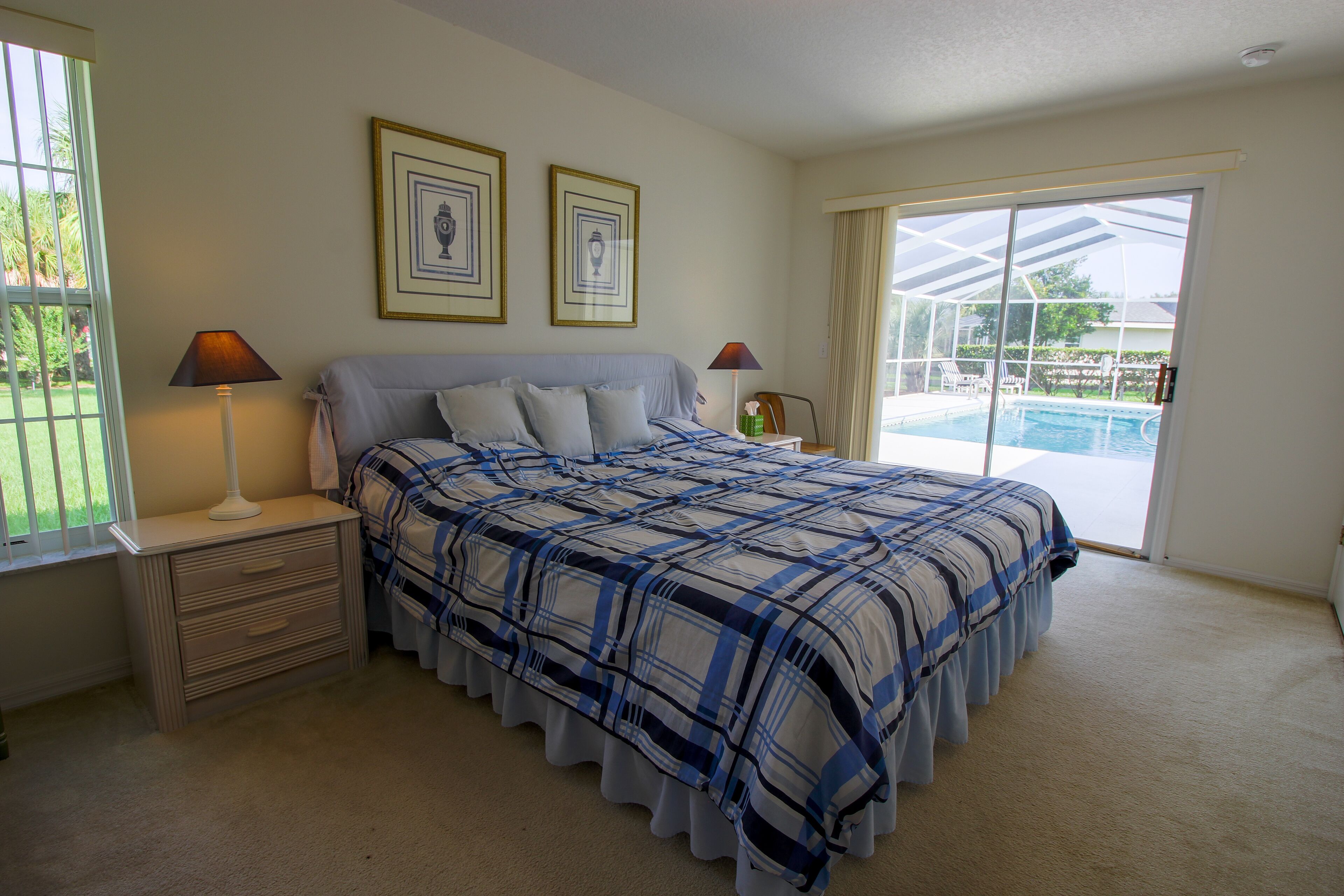 House | 2 bedrooms, individually decorated, individually furnished