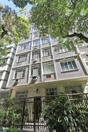 House | Front of property - Ipanema Close to the Beach - 153B Holiday Home 1 (Rio de Janeiro)