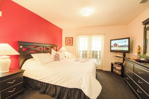 Family Villa | 3 bedrooms, iron/ironing board, free WiFi, bed sheets