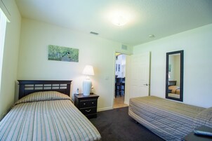 Family Villa | 3 bedrooms, iron/ironing board, free WiFi, bed sheets