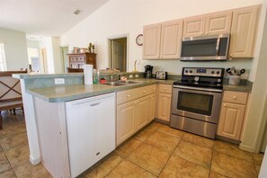 House | Private kitchen | Fridge, microwave, stovetop, dishwasher