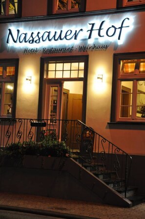 Front of property - Nassauer Hof Hotel & Weinwirtschaft (Sankt Goarshausen)