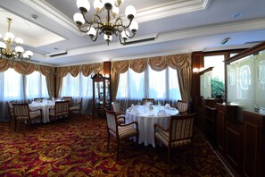 Restaurant - Hotel Kovilovo (Belgrade)