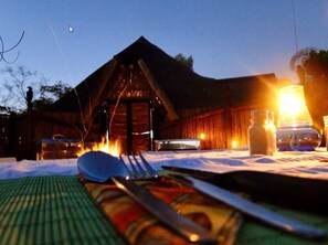 Breakfast, lunch, dinner served; local and international cuisine