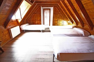 Cortinas blackout, tabla de planchar con plancha y cunas gratuitas 