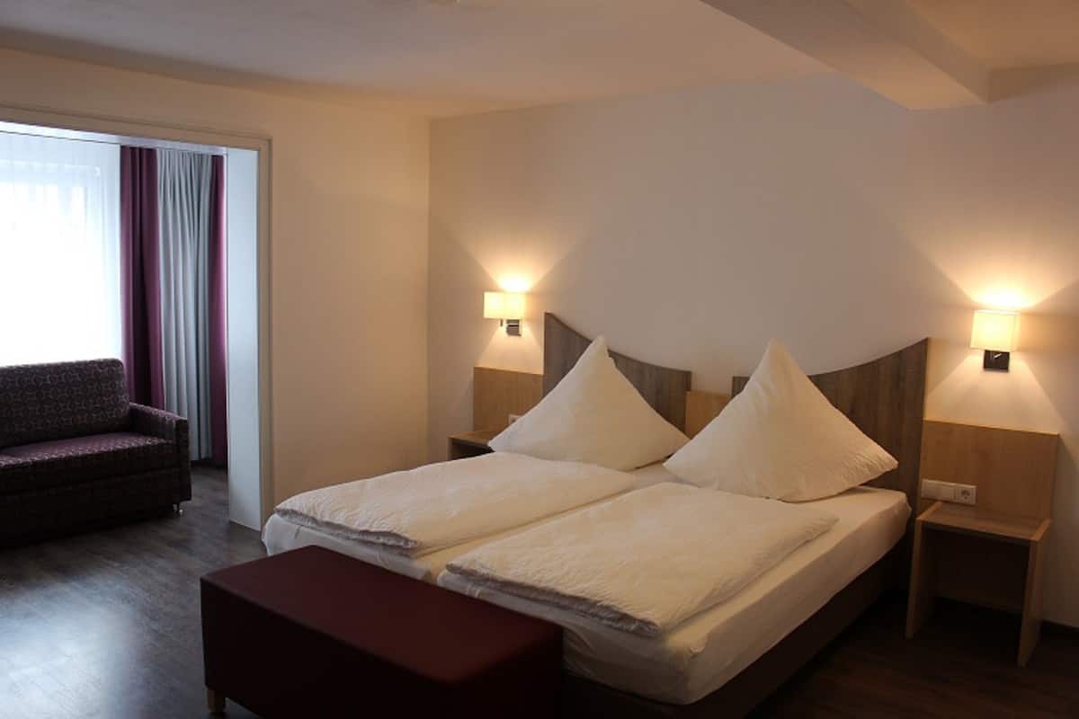 Double Room | Desk, WiFi (free)