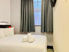 Camera doppia | Materassi in memory foam, insonorizzazione, ferro/asse da stiro