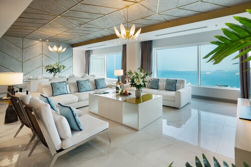 Centara West Bay Hotel & Residences Doha