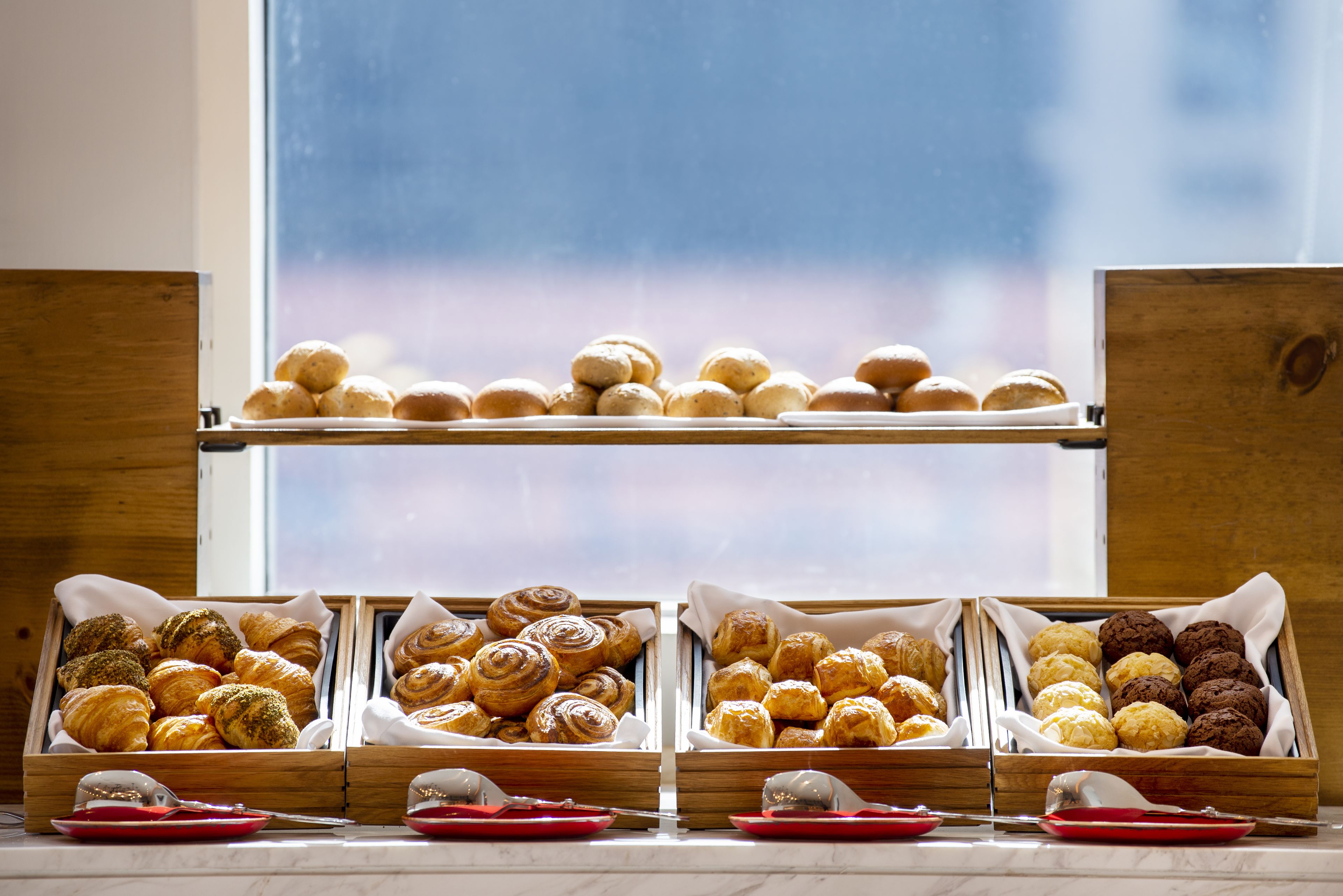 Dagelijks continentaal ontbijt (QAR 70 per persoon)