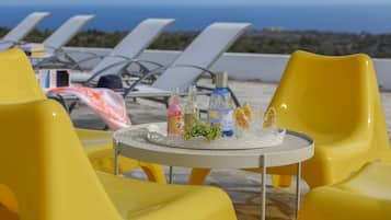 Villa, 3 Bedrooms | Terrace/patio