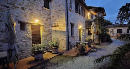 PROMOTION Itrana-Le Gorghe di Valmarino 5km from Perugia Swimming pool and WIFI