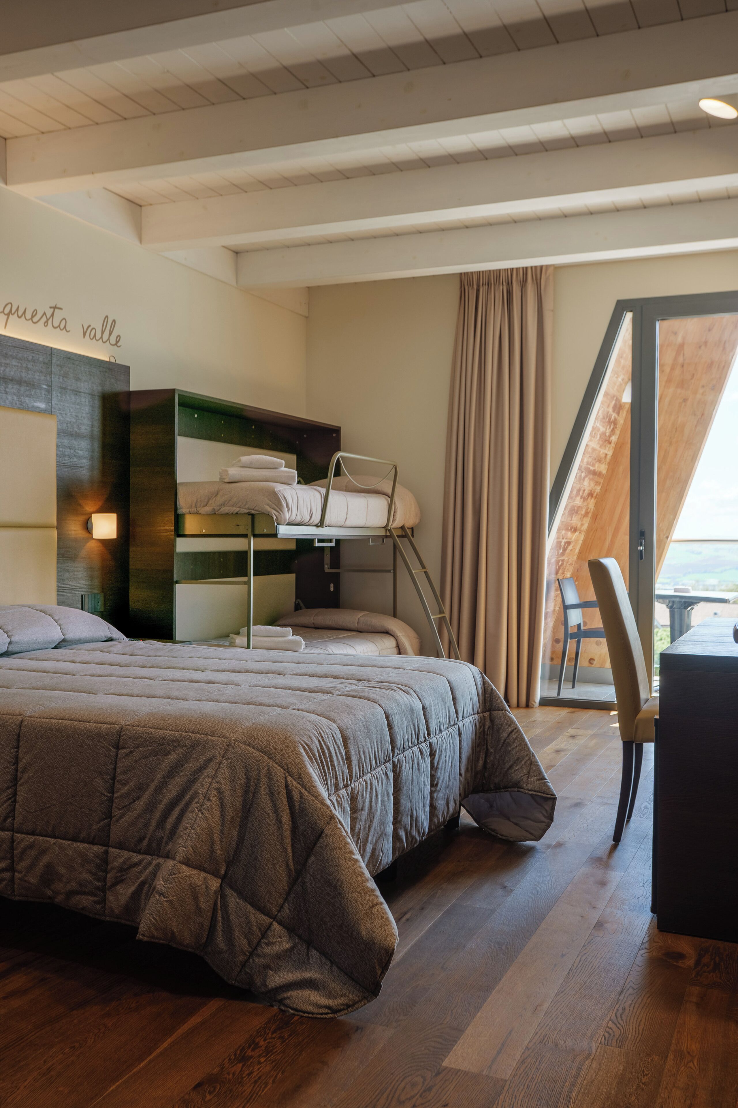 superior quadruple room | desk, soundproofing, free wifi