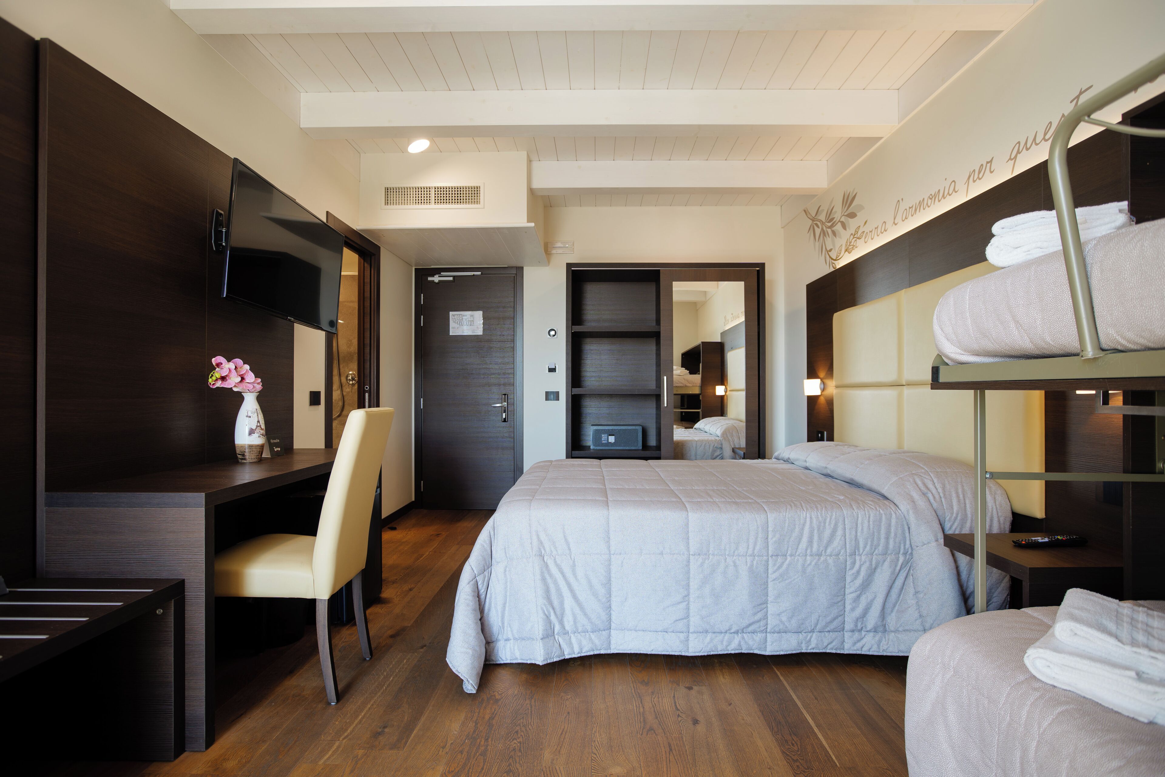 Phòng 4 Superior | Bàn, phòng cách âm, truy cập Internet không dây miễn phí 