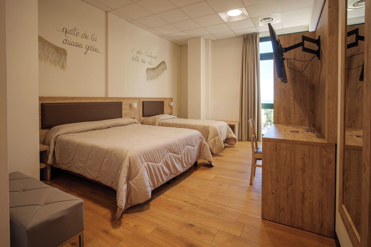 Classic Triple Room