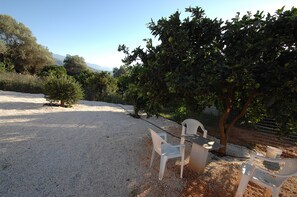 Property grounds - Villa Renata is totally new with high standards build (Chania)