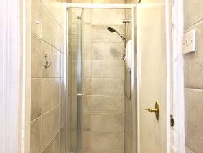Studio (for 2) | Salle de bain