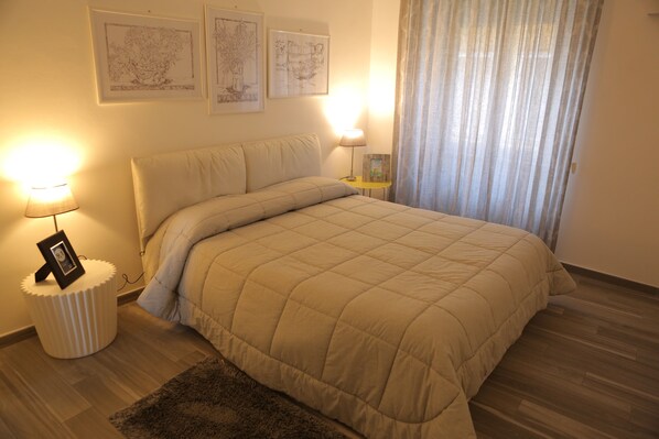 Double Room, Private Bathroom (External)