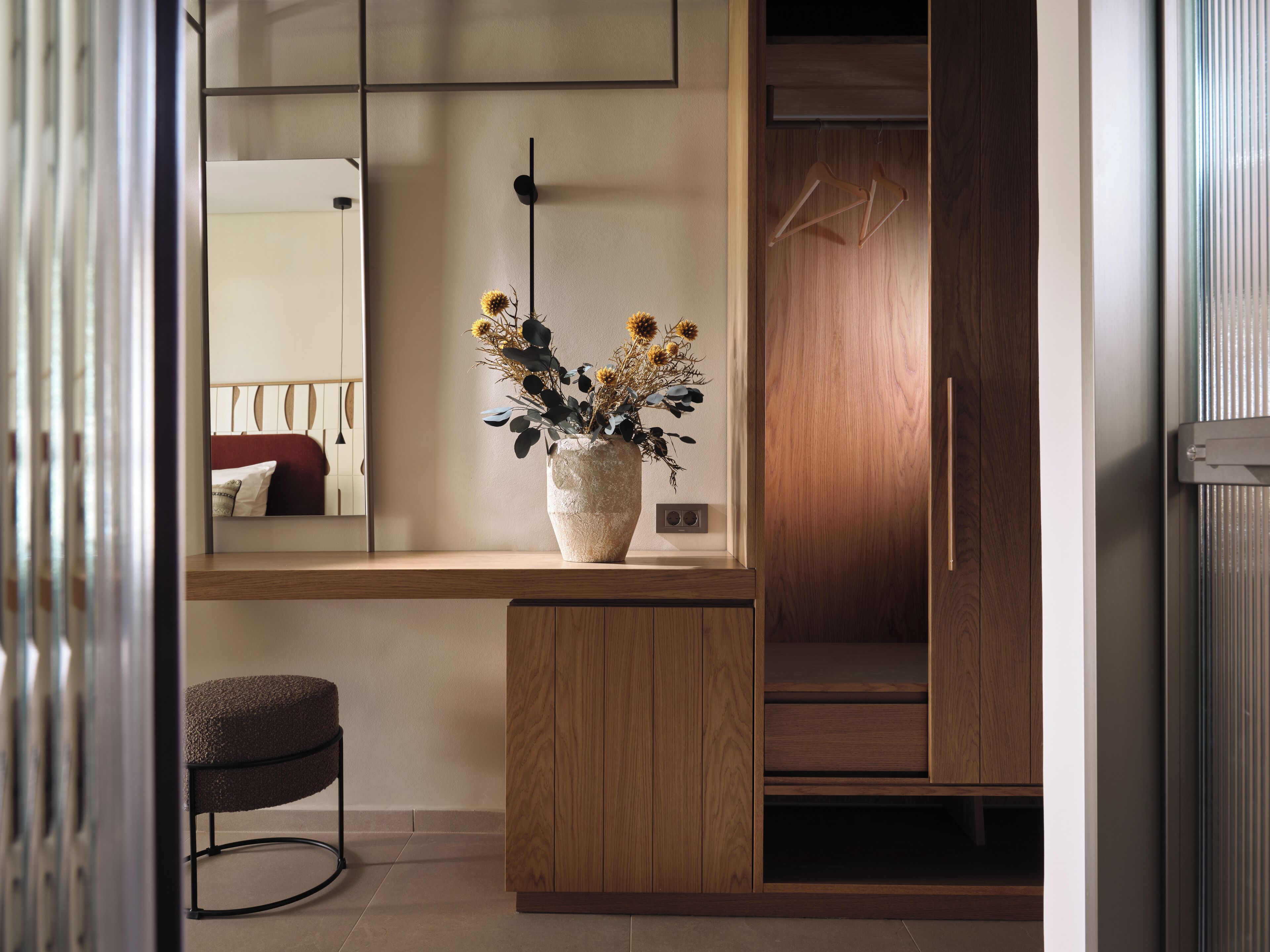 deluxe room | premium bedding, pillow-top beds, in-room safe, desk