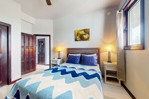 1 bedroom, iron/ironing board, internet, bed sheets