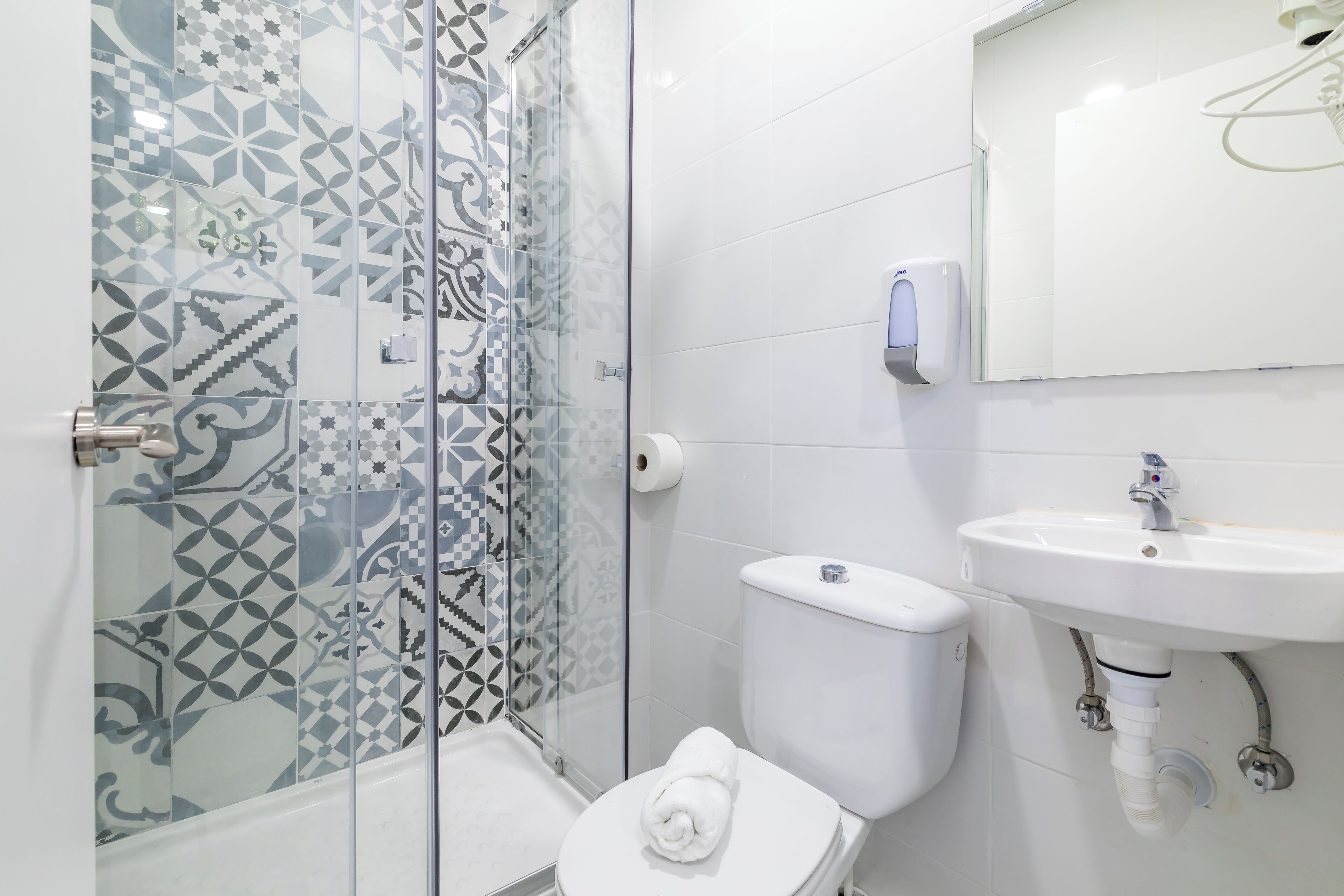 Photo - AYZ Ulises - Auto check-in property