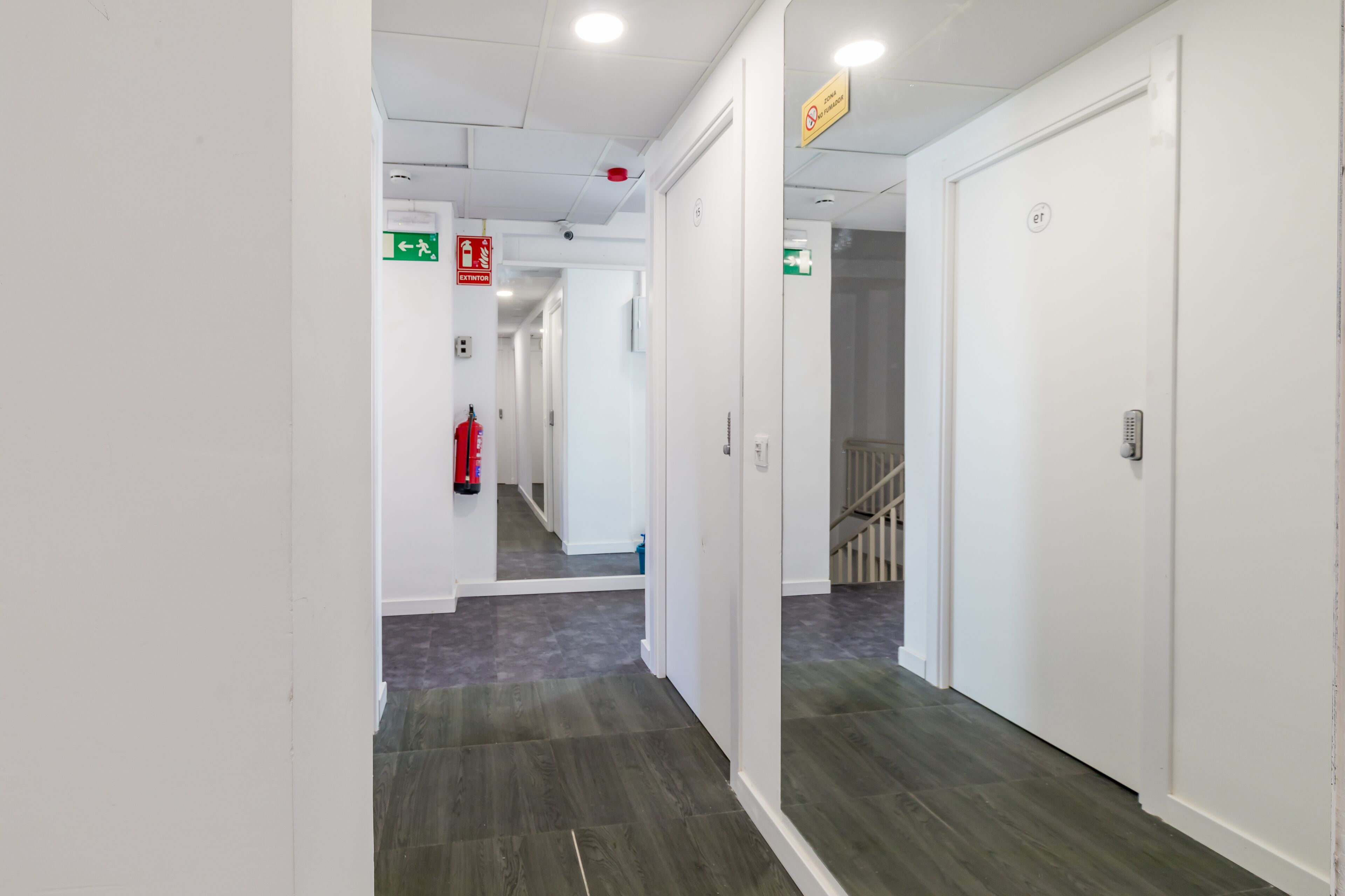 Photo - AYZ Ulises - Auto check-in property