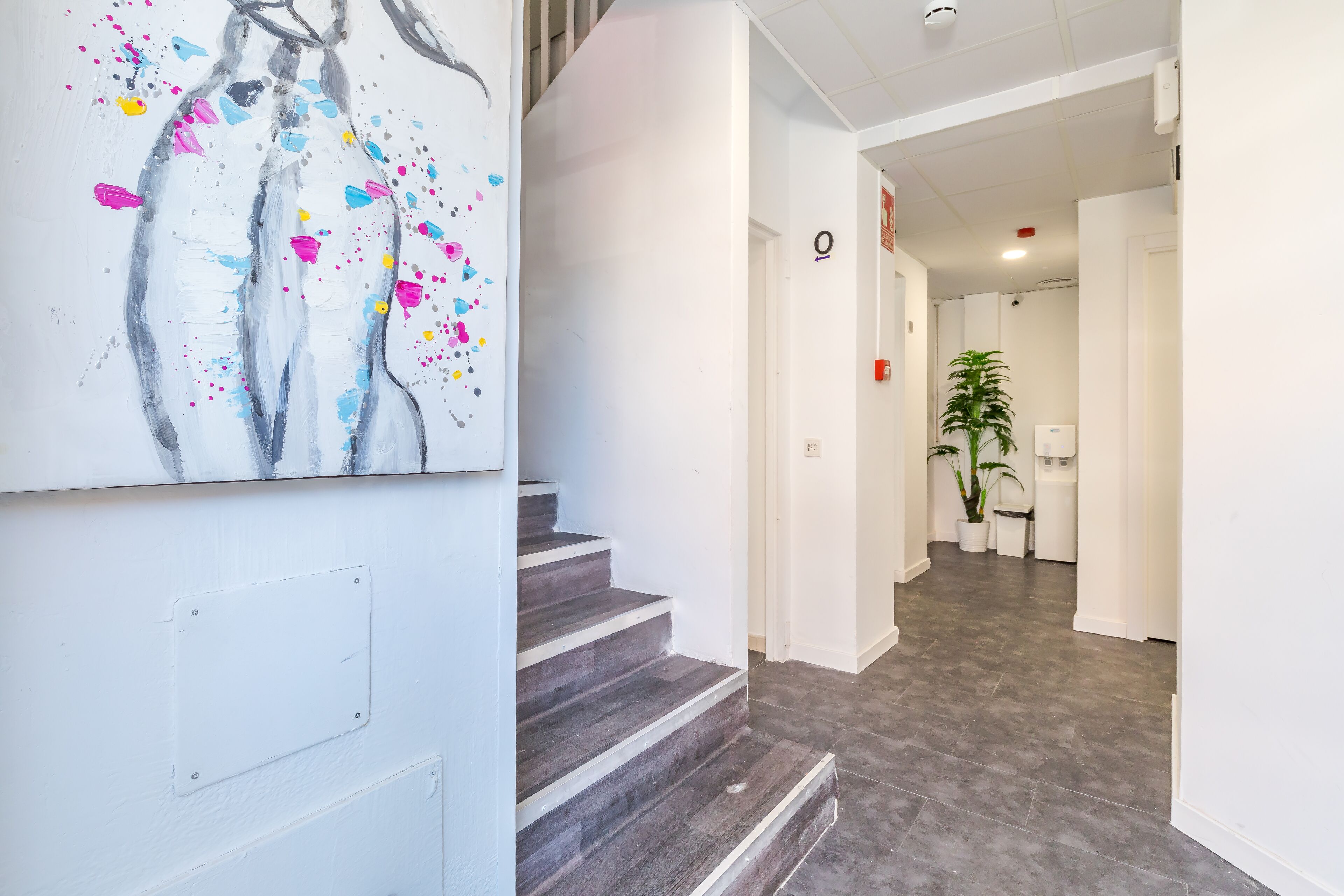 المنشأة من الداخل