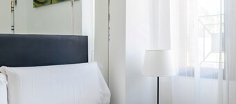 AYZ Ulises - Auto check-in property