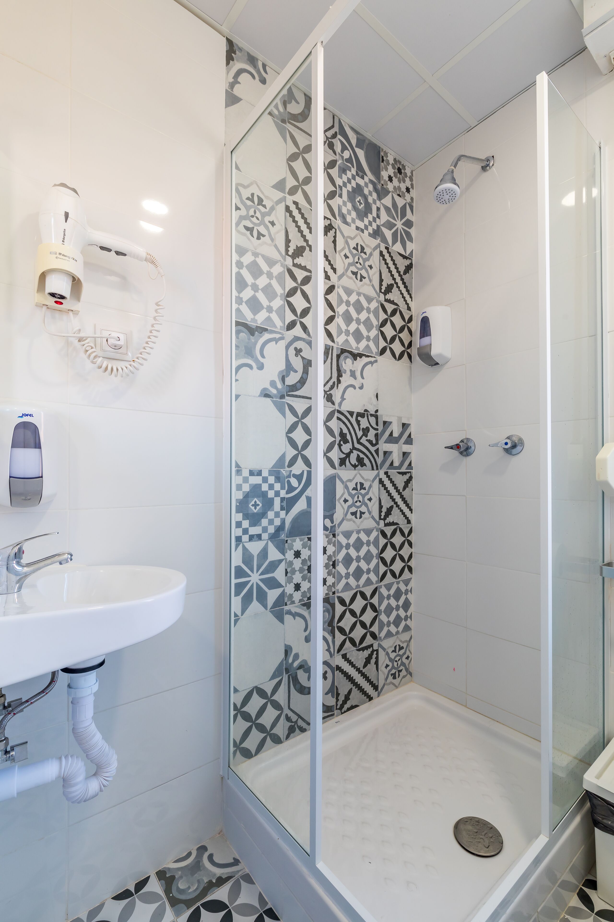 Photo - AYZ Ulises - Auto check-in property