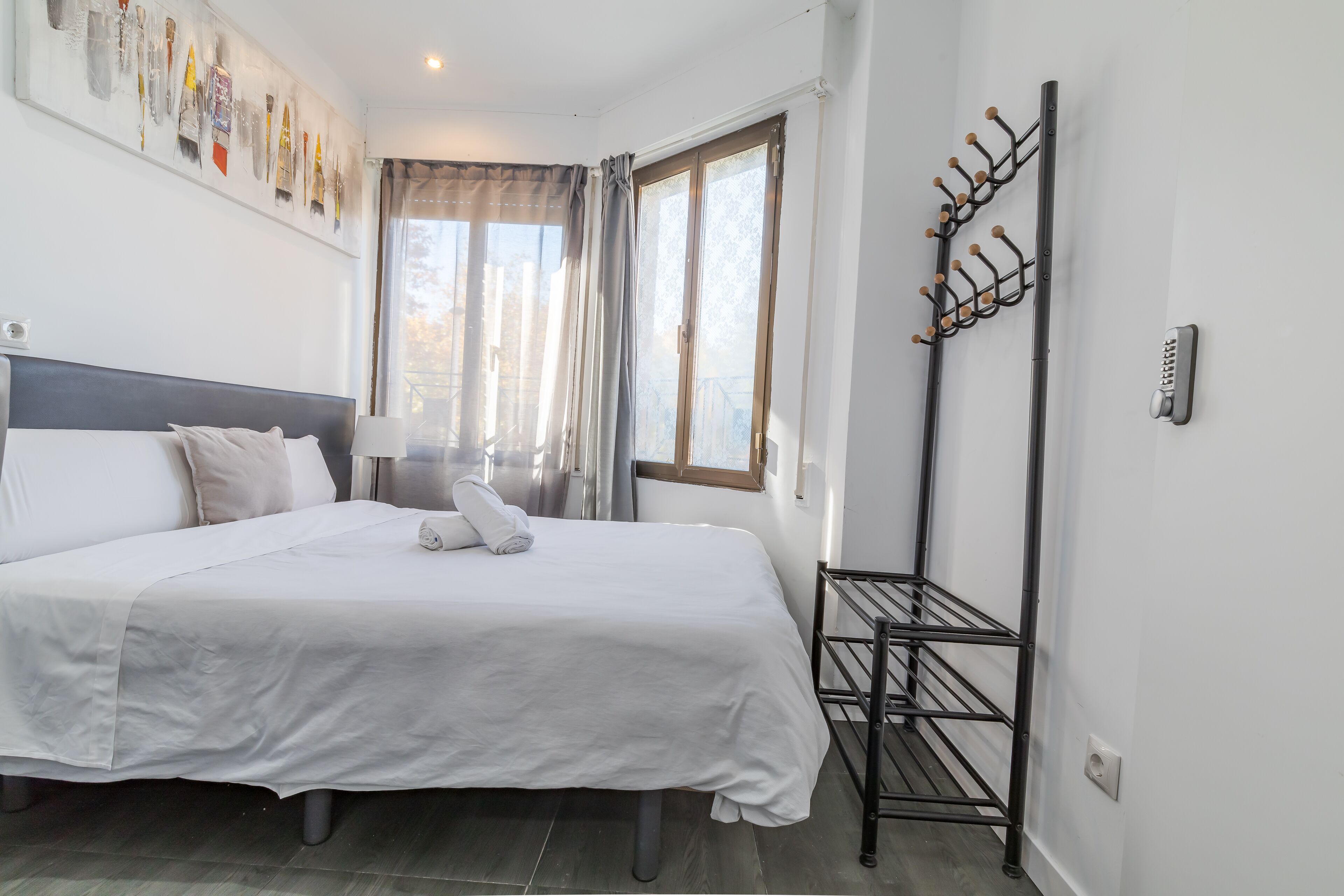 Photo - AYZ Ulises - Auto check-in property