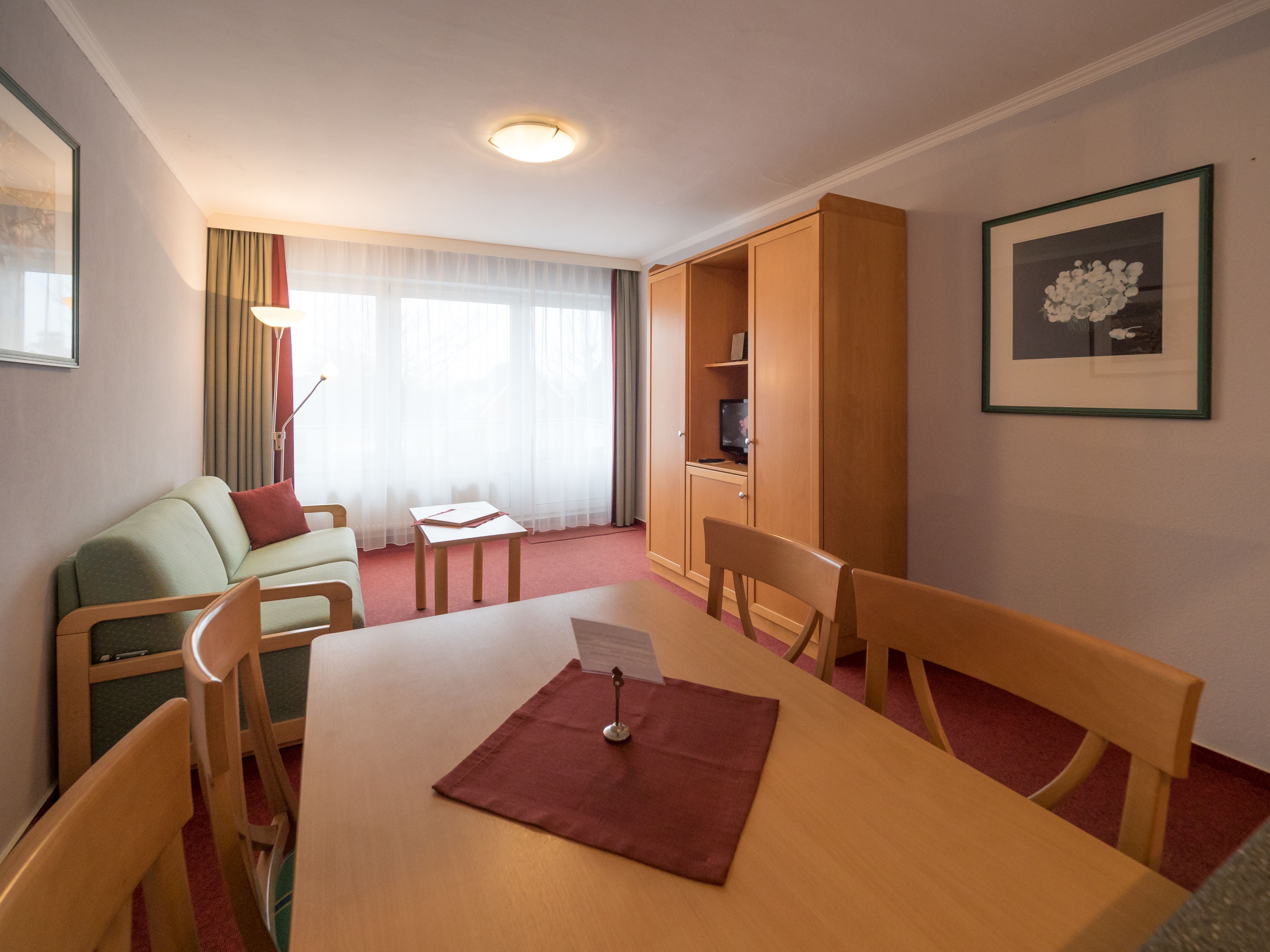 スイート | リビング エリア | 薄型テレビ