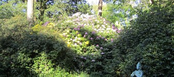 Camp Hill. Charming Cottages in Secluded Grounds of Historic Private Estate