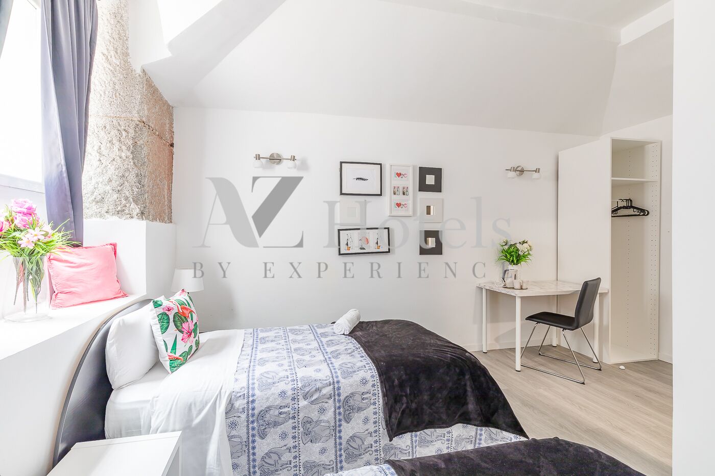 Habitación doble superior, 2 camas individuales, baño privado | Escritorio, wifi gratis, ropa de cama