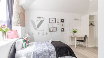 Habitación doble superior, 2 camas individuales, baño privado | Escritorio, wifi gratis, ropa de cama