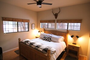 2 soveværelser, strygejern/strygebræt, weekendseng, gratis Wi-Fi