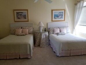 3 bedrooms, desk, iron/ironing board, free WiFi - Spacious Condo In Gated Country Club Community 3/bed3/bath Minutes from the Gulf (Bonita Springs)