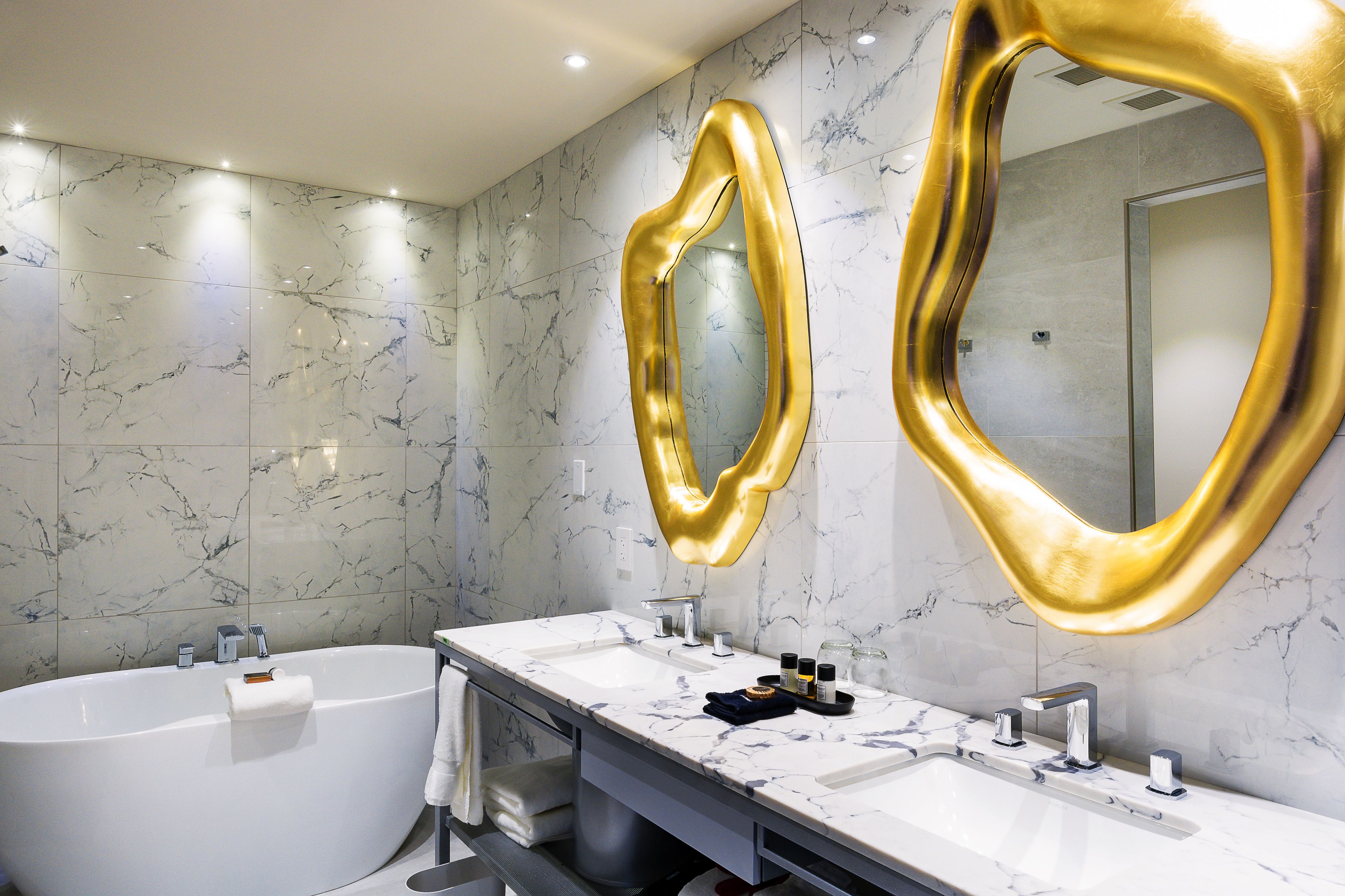 1 bedroom, premium bedding, down duvets, select comfort beds