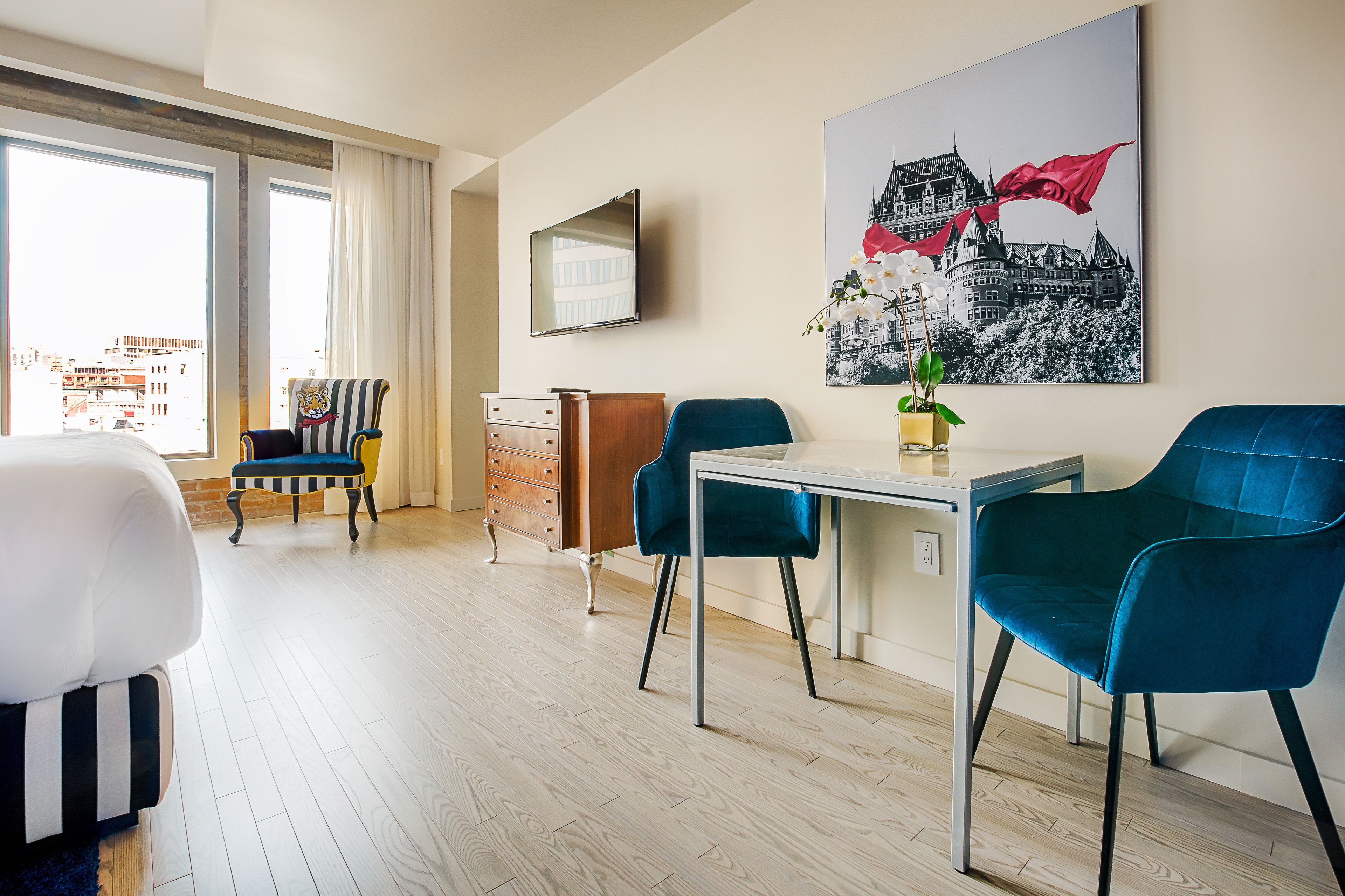 classic room no view | in-room dining