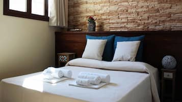 Doppelzimmer | Individuell eingerichtet, Verdunkelungsvorhänge, kostenloses WLAN