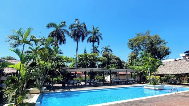 2 outdoor pools, open 7 AM to 10 PM, pool umbrellas - Hotel La Colonia (San Sebastian)