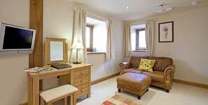 Deluxe Double Room | Free WiFi, bed sheets - Cold Cotes Guest House (Harrogate)
