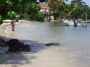 Beach nearby, beach towels - the bungalow beachfront chancel (robert)