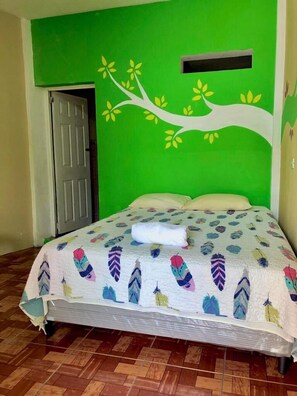 เตารีด/โต๊ะรีดผ้า, Wi-Fi ฟรี, ผ้าปูที่นอน