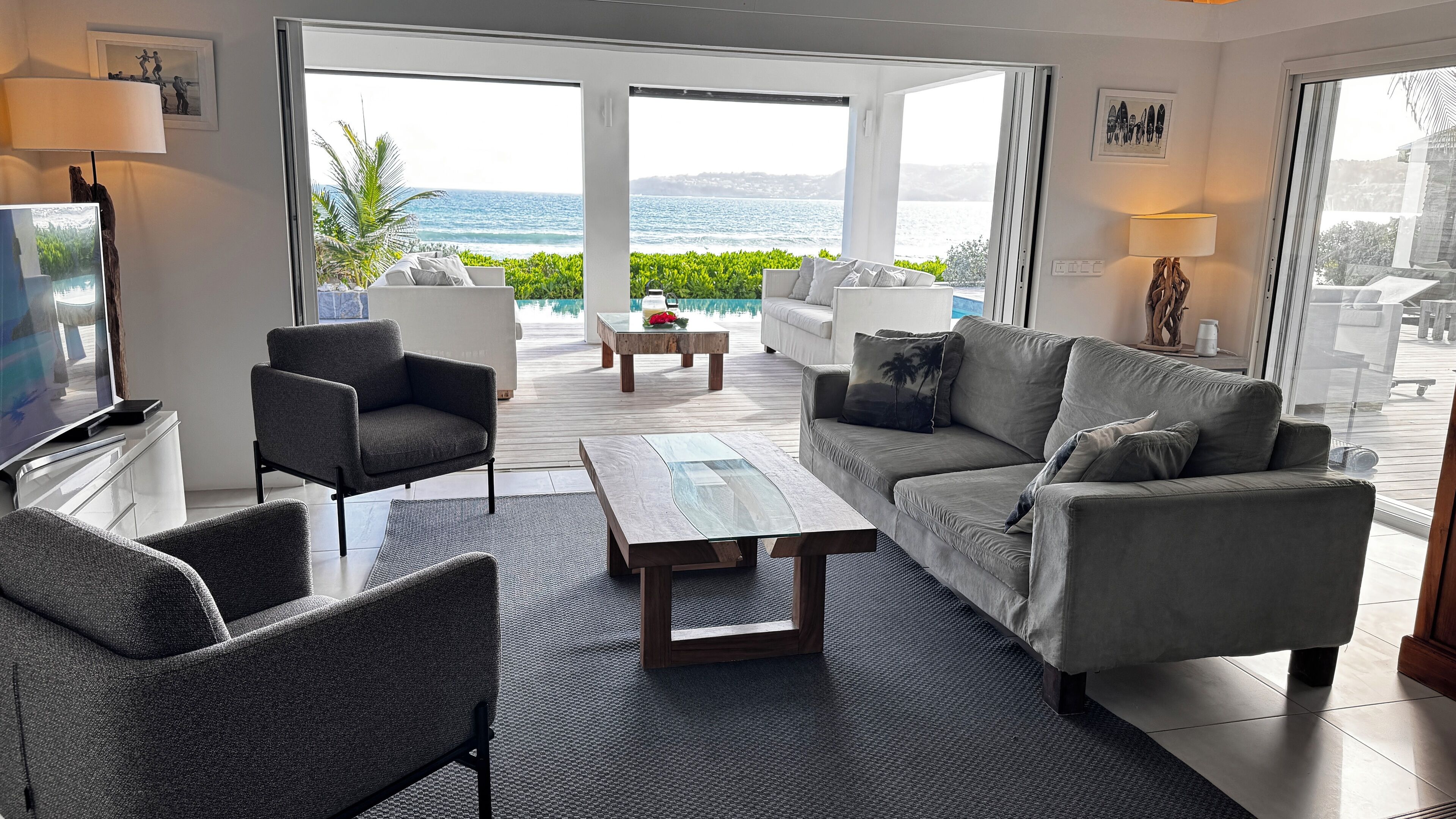 Smart-TV, DVD-Player, Stereoanlage, Computerbildschirme